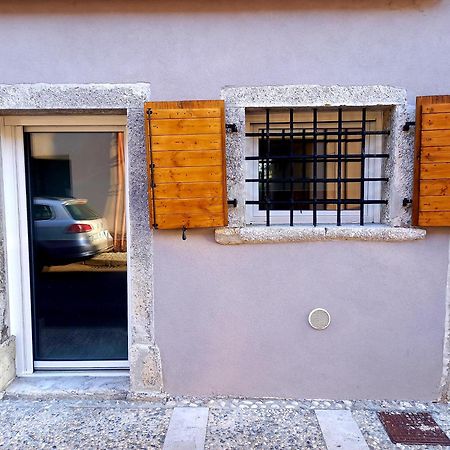 B&B La Dolce Vite Medea Exterior photo